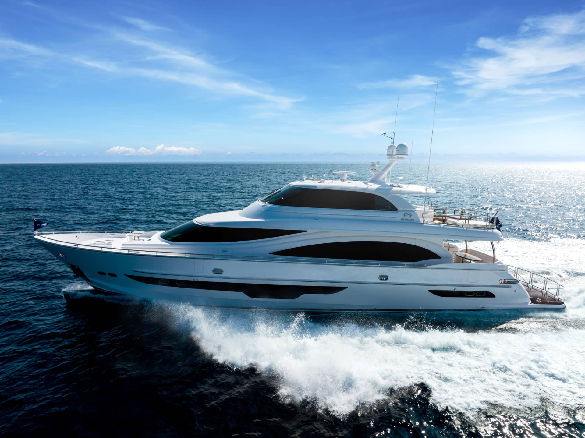 horizon 90 yacht for sale